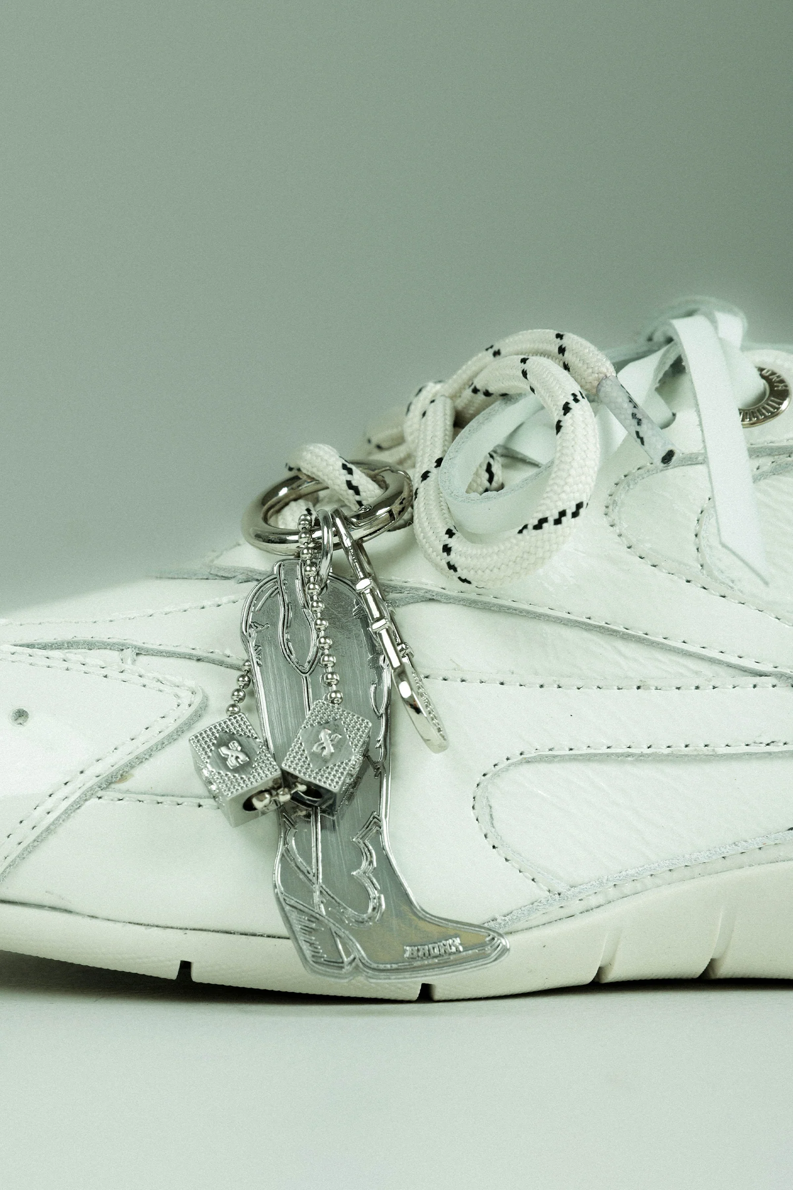 BRONX bag charm | silver/orange - Image 4