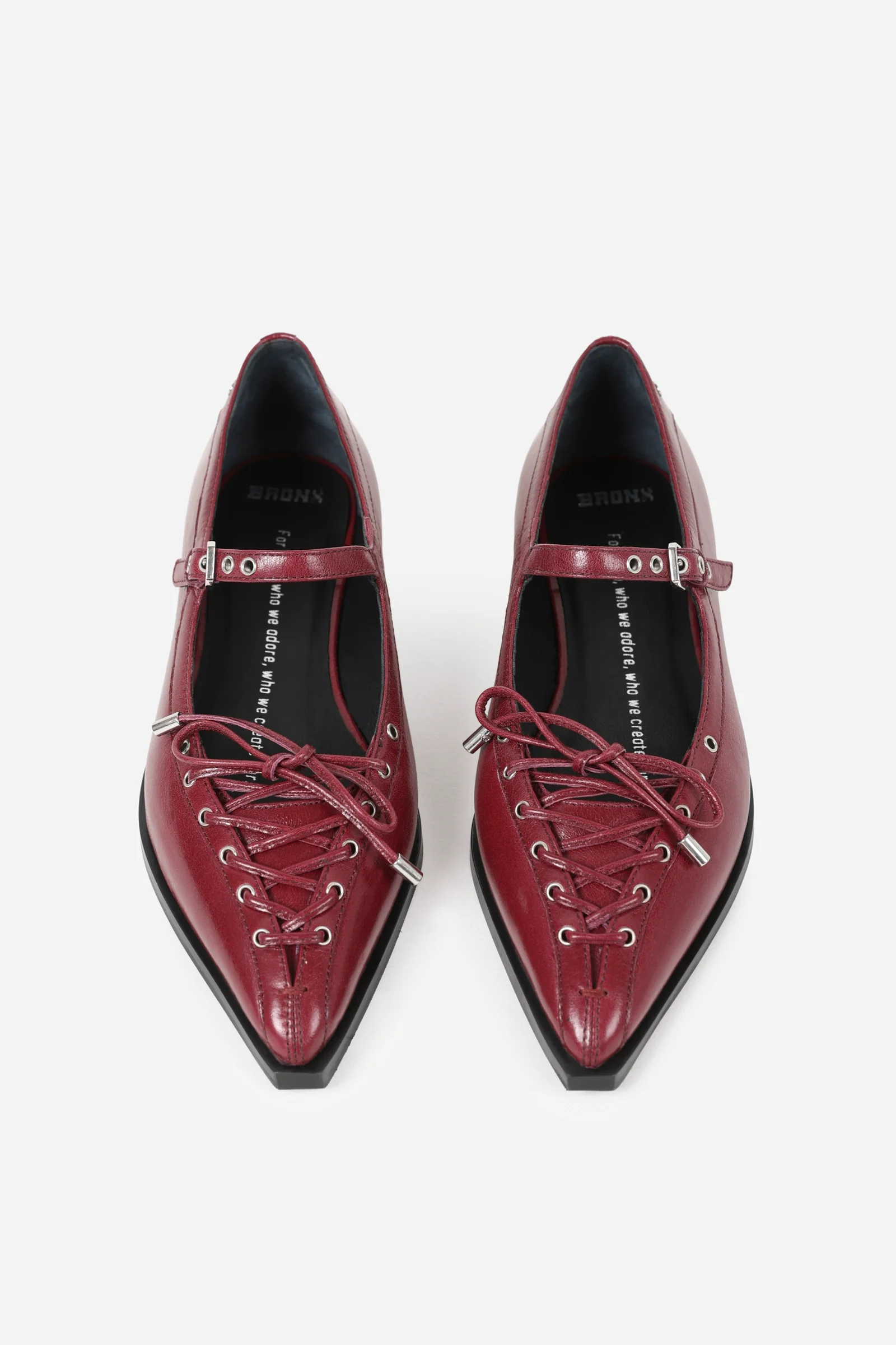 laur-ynn | winter oxblood - Image 3