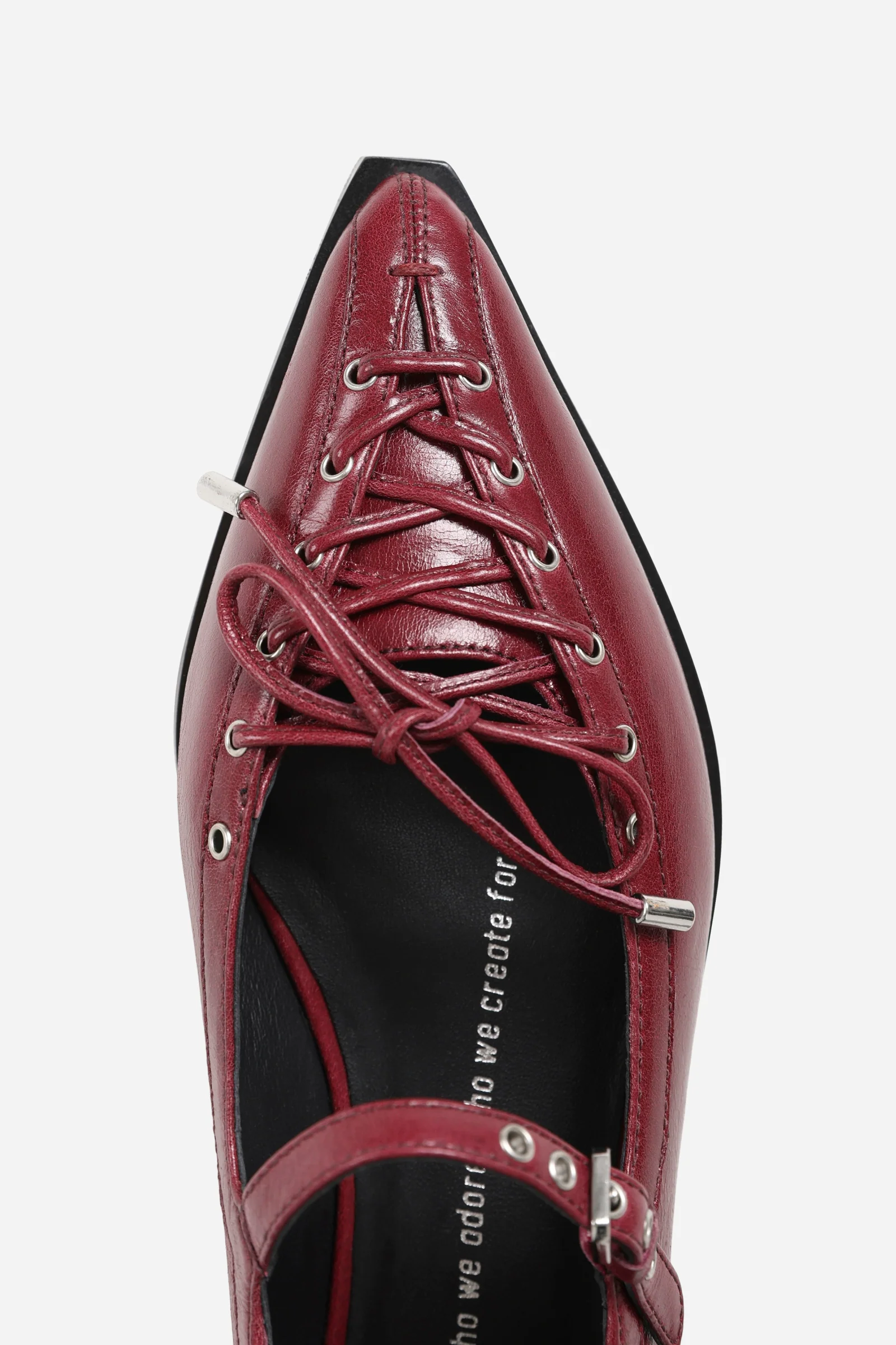 laur-ynn | winter oxblood - Image 6