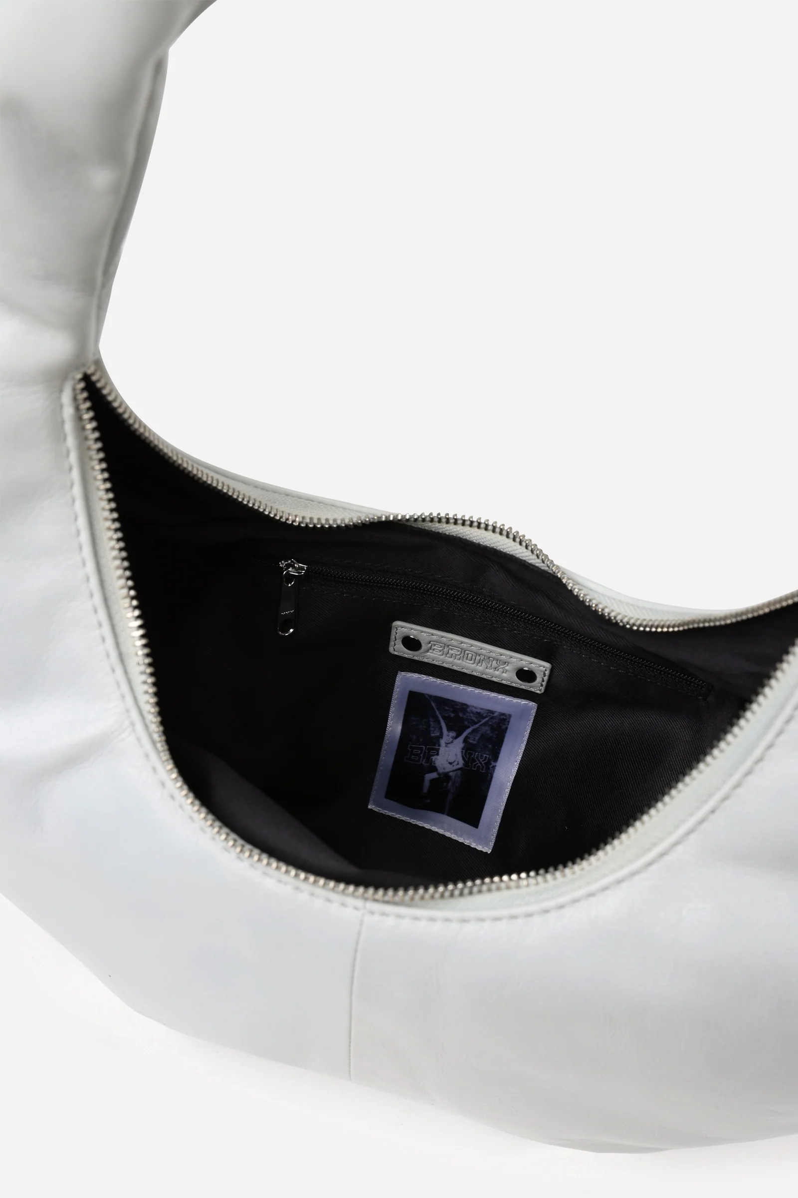 mo-lly | digital grey - Image 5