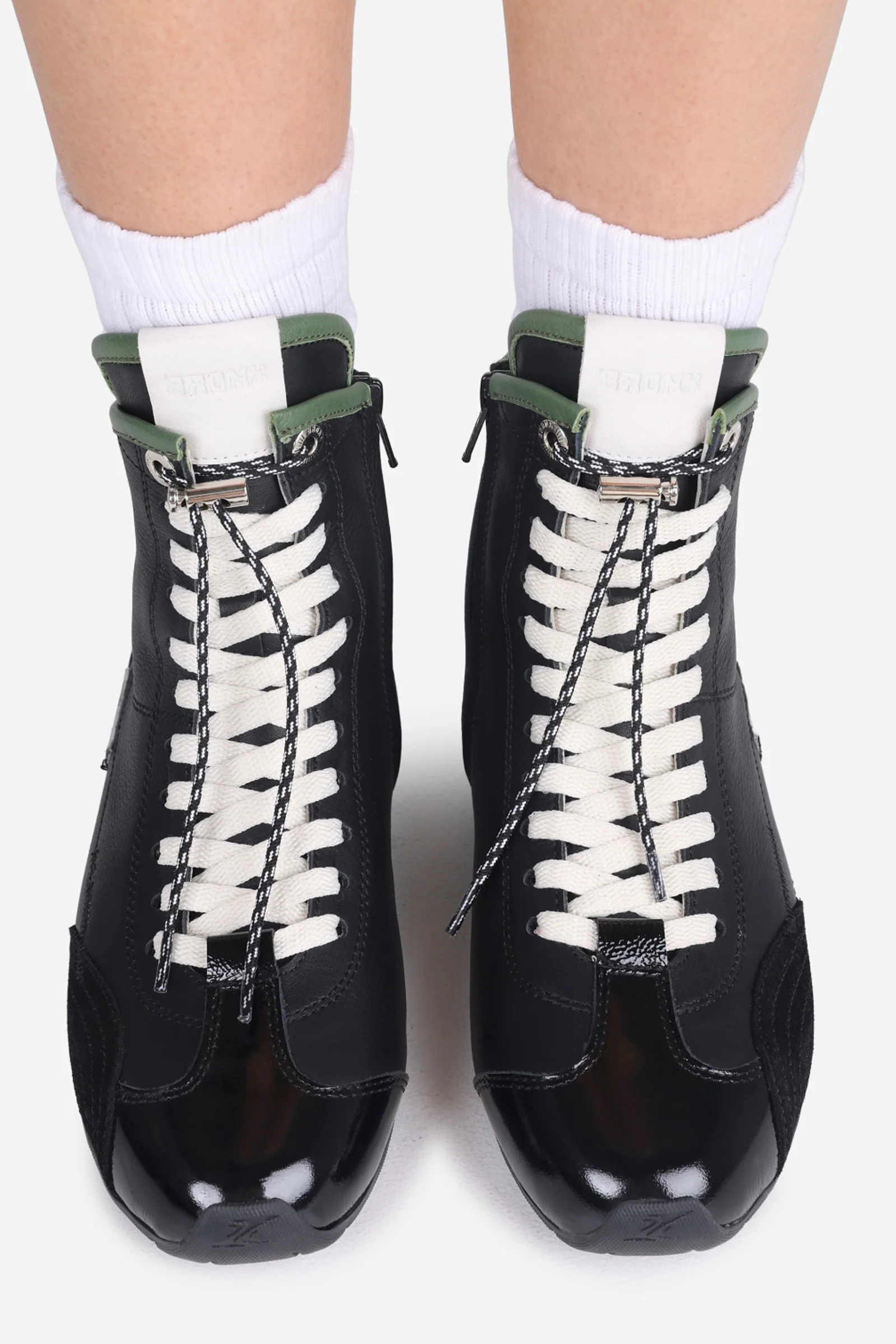 myr-aa | black/off white/green - Image 4