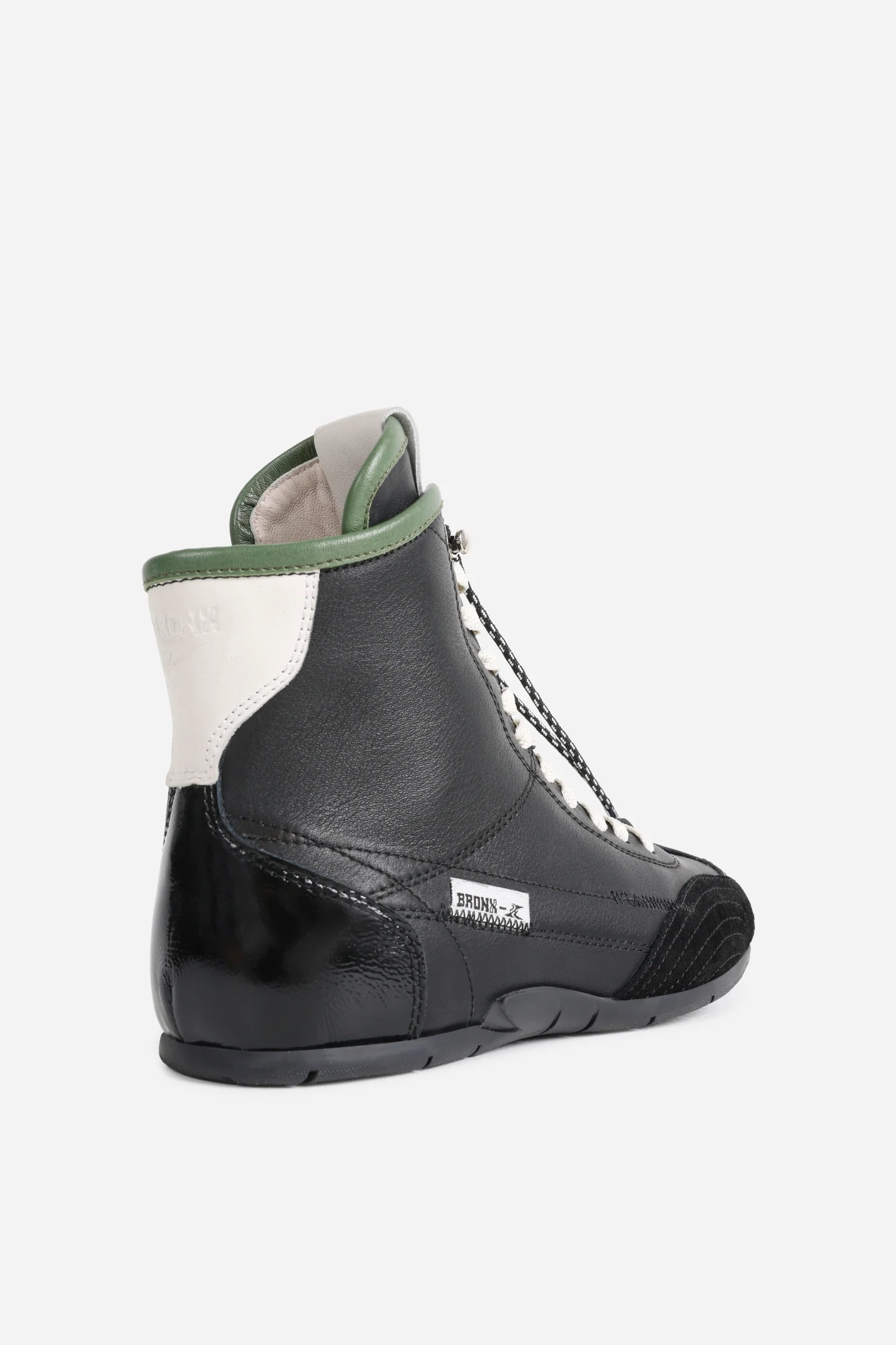 myr-aa | black/off white/green - Image 5