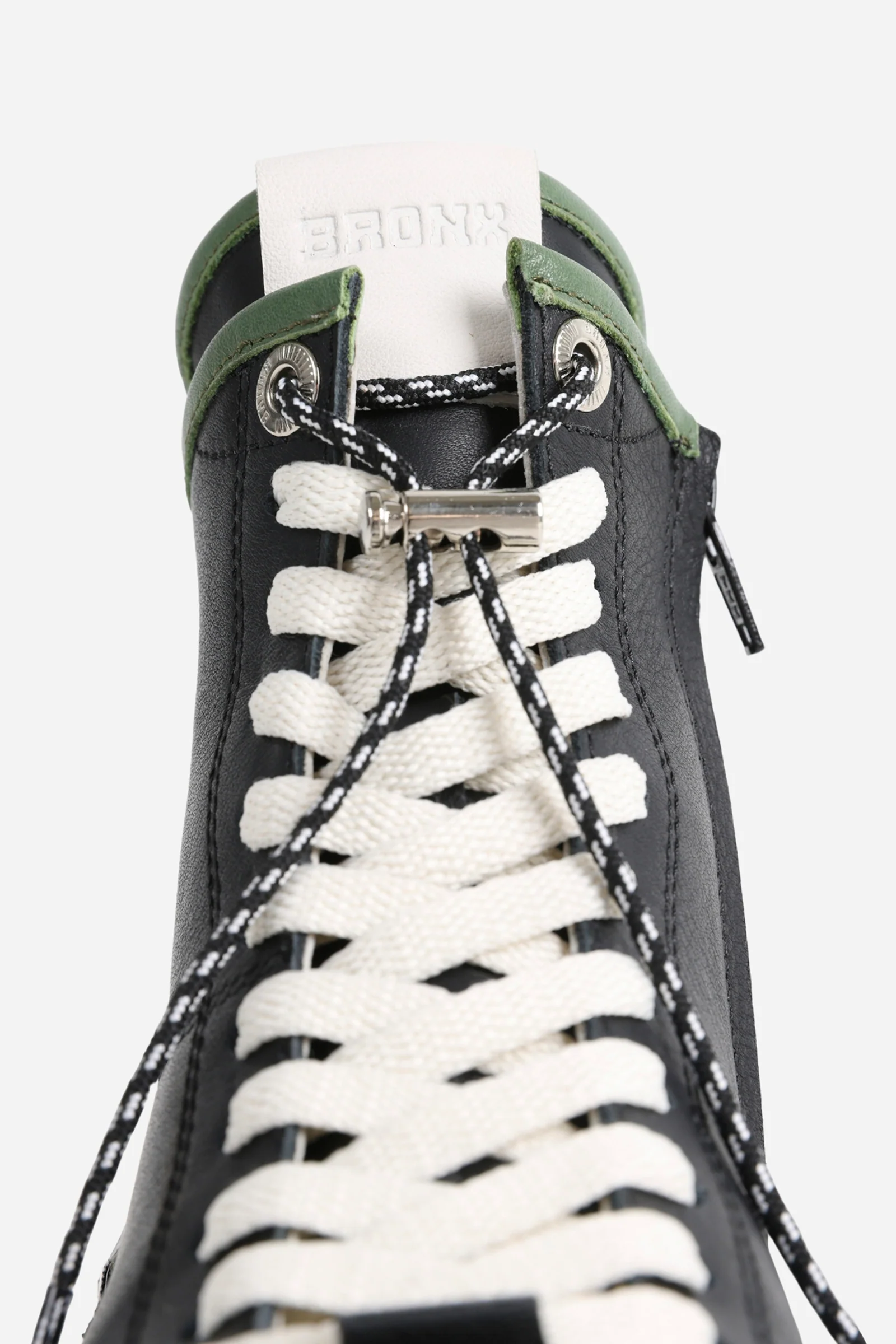 myr-aa | black/off white/green - Image 6